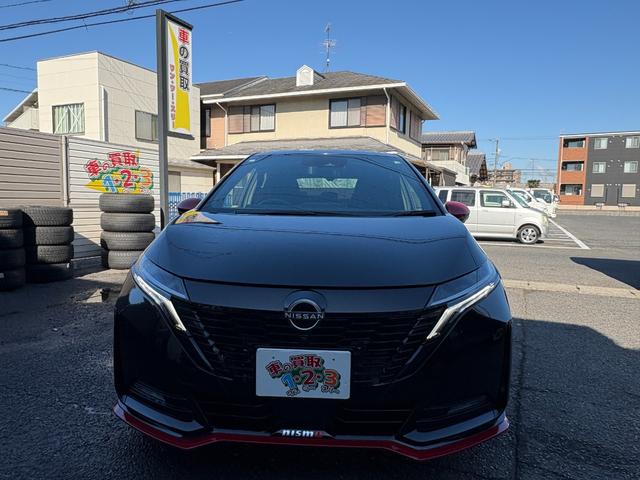 オーラ ニスモ インテリジェントアラウンドビューモニター/インテリジェントルームミラー/日産コネクト/プロパイロット/クリアランスソナー/前席シートヒーター/ステアリングヒーター/ブラインドスポットモニター/ETC(2枚目)