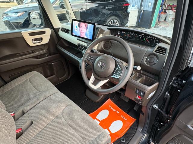 Ｎ－ＢＯＸ Ｌ　ワンオーナー　両側パワースライドドア　ホンダセンシング　９インチナビ　フルセグＴＶ　バックカメラ　前席シートヒーター　コーナーセンサー　アダクティブクルーズコントール　スマートキー　プッシュスタート（10枚目）