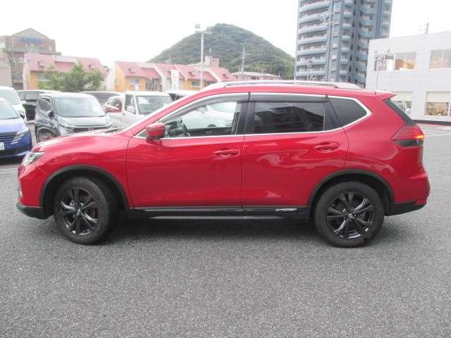 エクストレイル 2.0 20Xi Vセレクション 2列車 4WD エマージェンシーブレーキ装備 踏み間違い防止 盗難防止 全周囲モニター オールモード4WD LEDヘッドライト LDP iストップ レーダークルーズ ETC 1オナ アルミ メモリーナビ スマートキー バックモニター ABS(17枚目)