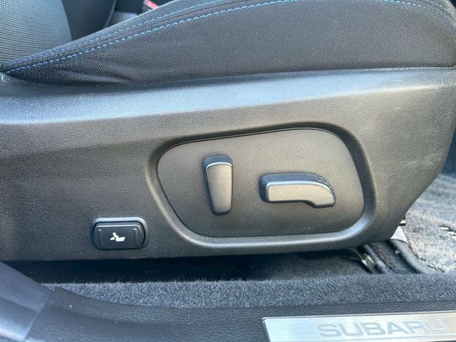 レヴォーグ 1.6GT-Sアイサイト 純正ナビ/TV/バックカメラ/ETC/パワーシート/衝突軽減/レーンアシスト/純正アルミ(16枚目)