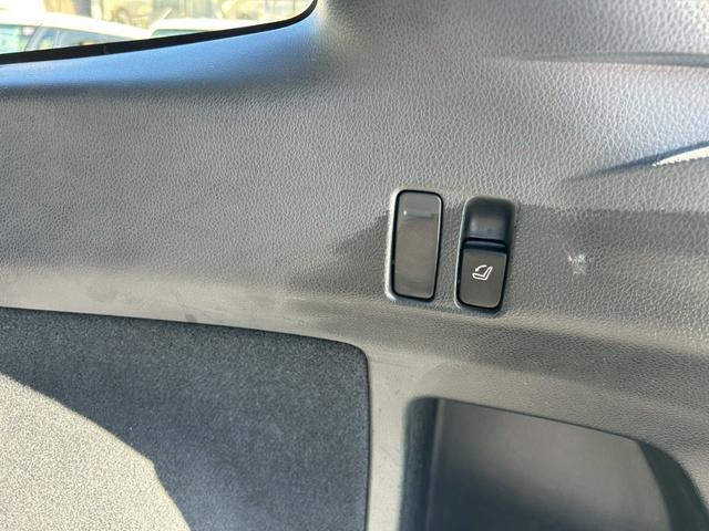 レヴォーグ 1.6GT-Sアイサイト 純正ナビ/TV/バックカメラ/ETC/パワーシート/衝突軽減/レーンアシスト/純正アルミ(27枚目)