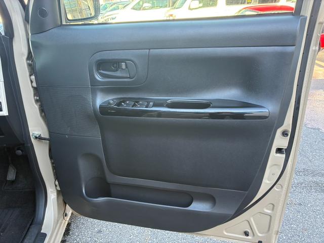 ムーヴキャンバス Ｘ　ＳＡＩＩＩ　キャンバス専用キャリア／両側スライドドア／銀メッキホイールカバー／ダイハツスマートアシスト／Ｂｌｕｅｔｏｏｔｈオーディオ／ＵＳＢ（25枚目）