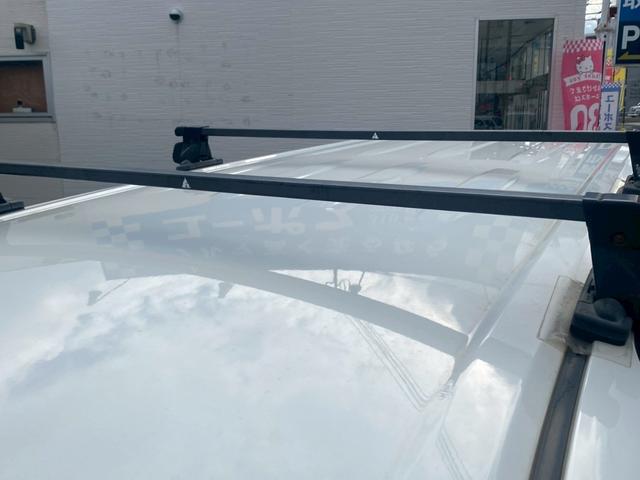 ヴォクシー ハイブリッドＶ　純正９インチナビ／ＴＶ／Ｂｌｕｅｔｏｏｔｈ／バックカメラ／両側パワースライドドア／フリップダウンモニター／純正アルミ／クルーズコントロール／ＥＴＣ／シートヒーター／セーフティーセンス（22枚目）