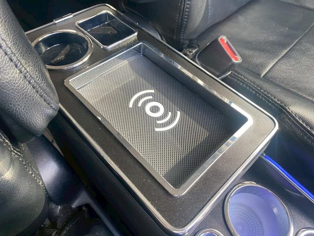 ヴォクシー ハイブリッドＶ　純正９インチナビ／ＴＶ／Ｂｌｕｅｔｏｏｔｈ／バックカメラ／両側パワースライドドア／フリップダウンモニター／純正アルミ／クルーズコントロール／ＥＴＣ／シートヒーター／セーフティーセンス（49枚目）