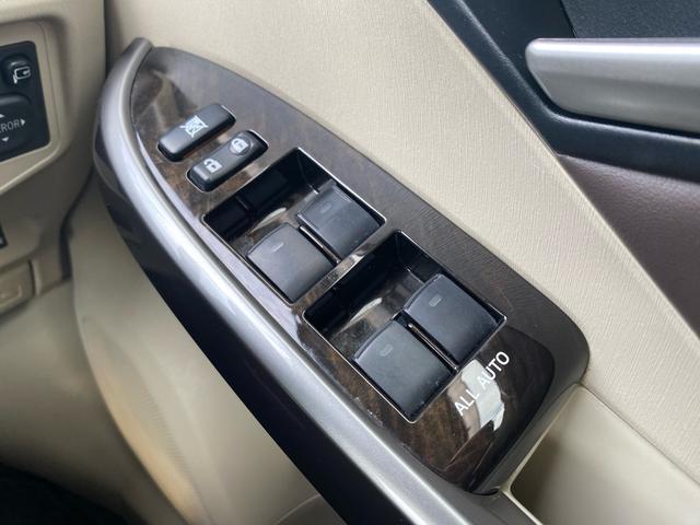 プリウス Sマイコーデ ユーザー買取/純正ナビTV/Bカメラ/BIuetooth/レザーシート/ETC/スマート&プッシュスタート(27枚目)