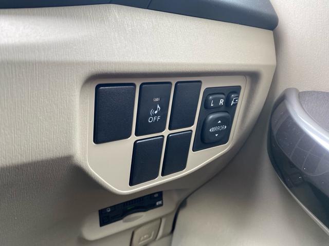 プリウス Sマイコーデ ユーザー買取/純正ナビTV/Bカメラ/BIuetooth/レザーシート/ETC/スマート&プッシュスタート(28枚目)