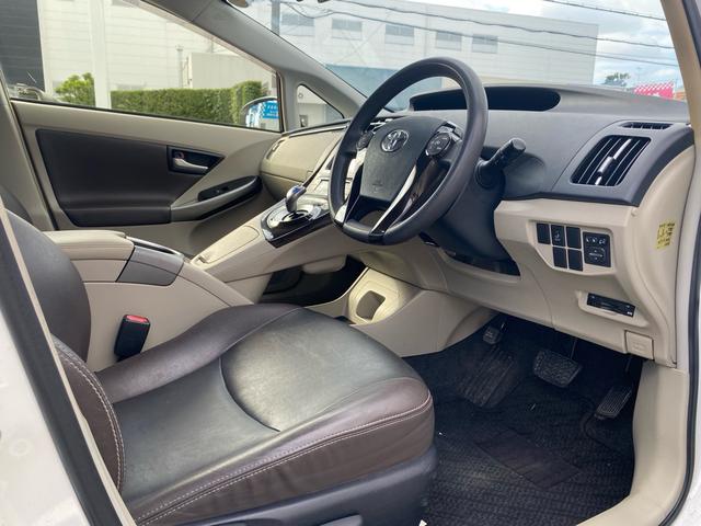 プリウス Sマイコーデ ユーザー買取/純正ナビTV/Bカメラ/BIuetooth/レザーシート/ETC/スマート&プッシュスタート(49枚目)