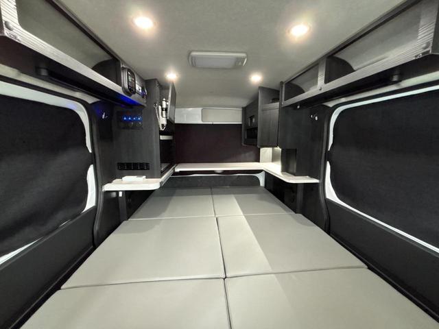 アトレー RS 2名登録 大型収納 リチウム400Ah 12Vクーラー 2000Wインバーター 電子レンジ リヤTV 走行充電 外部充電 10インチナビ リヤショック交換 シャシー防錆塗装 対面レイアウト(49枚目)