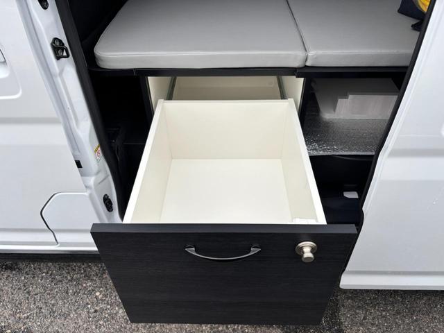 アトレー RS 2名登録 大型収納 リチウム400Ah 12Vクーラー 2000Wインバーター 電子レンジ リヤTV 走行充電 外部充電 10インチナビ リヤショック交換 シャシー防錆塗装 対面レイアウト(61枚目)