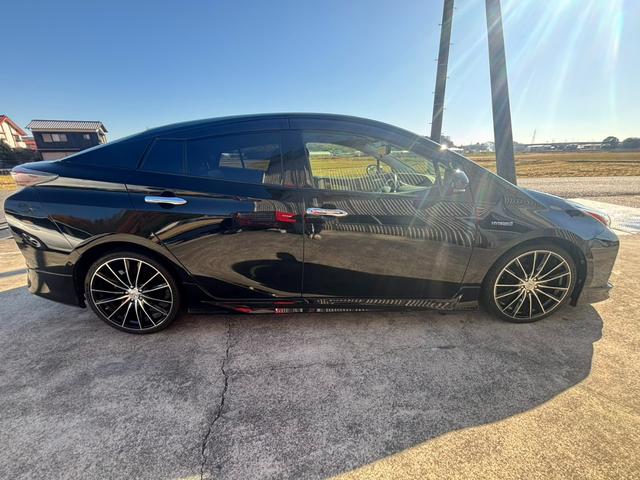 プリウス Sセーフティプラス F、R,Sモデリスタエアロ ドラレコ 純正9インチナビ 社外アルミホイール デジタルインナーミラー ETC バックカメラ シートカバー(7枚目)