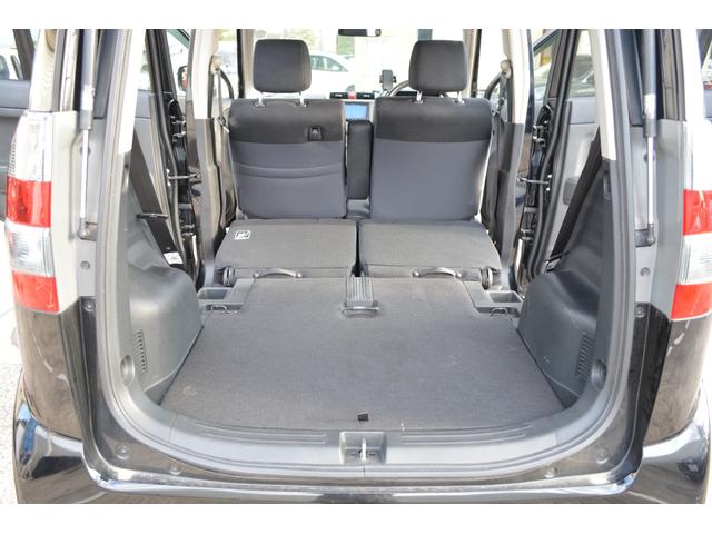 シートを倒すと更に積み込み出来ます♪