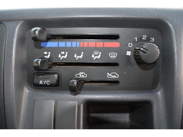 サンバートラック TC 新品タイヤ 4WD 5MT エアコン パワステ(22枚目)