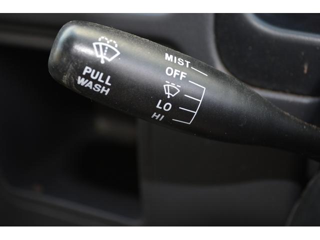 サンバートラック TC 新品タイヤ 4WD 5MT エアコン パワステ(24枚目)