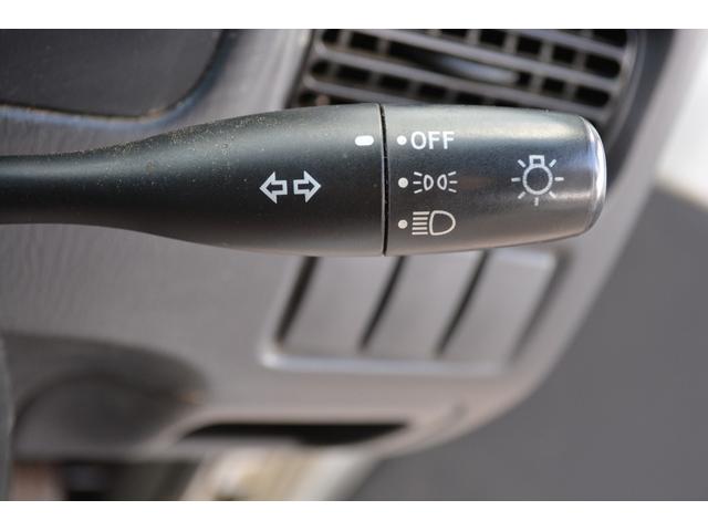 サンバートラック TC 新品タイヤ 4WD 5MT エアコン パワステ(25枚目)