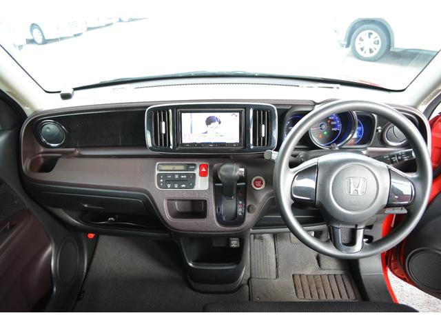 N-ONE プレミアム ツアラー 新品タイヤ 社外ナビ フルセグ Bluetooth スマートキー オートエアコン(11枚目)