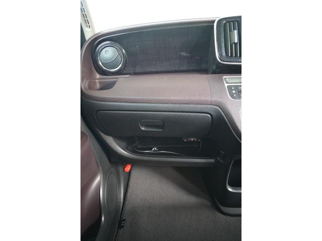 N-ONE プレミアム ツアラー 新品タイヤ 社外ナビ フルセグ Bluetooth スマートキー オートエアコン(13枚目)