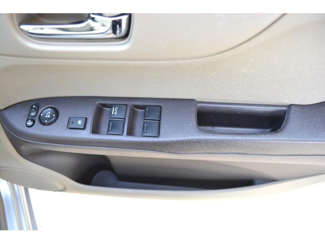 N-ONE G・Lパッケージ 新品タイヤ 社外ナビ フルセグ Bluetooth スマートキー×2 ETC オートエアコン(14枚目)