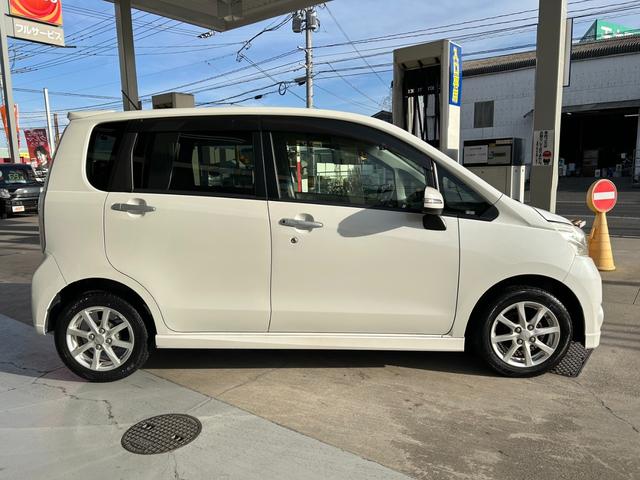 ムーヴ カスタム　Ｘリミテッド　ユーザー買取車　純正ナビ　バックモニター　ワンセグＴＶ　スマートキー　プッシュスタート　ドライブレコーダー　ＨＩＤヘッドライト　オートエアコン　エコアイドル　純正１４インチＡＷ　車検令和９年４月（16枚目）