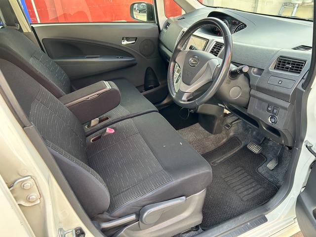 ムーヴ カスタム　Ｘリミテッド　ユーザー買取車　純正ナビ　バックモニター　ワンセグＴＶ　スマートキー　プッシュスタート　ドライブレコーダー　ＨＩＤヘッドライト　オートエアコン　エコアイドル　純正１４インチＡＷ　車検令和９年４月（17枚目）