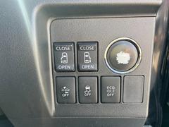 【両側電動スライドドア】狭い場所でもドアを全開にでき、チャイルドロックを使っても運転席のスイッチを操作するだけでドアの開け閉めが可能です 5