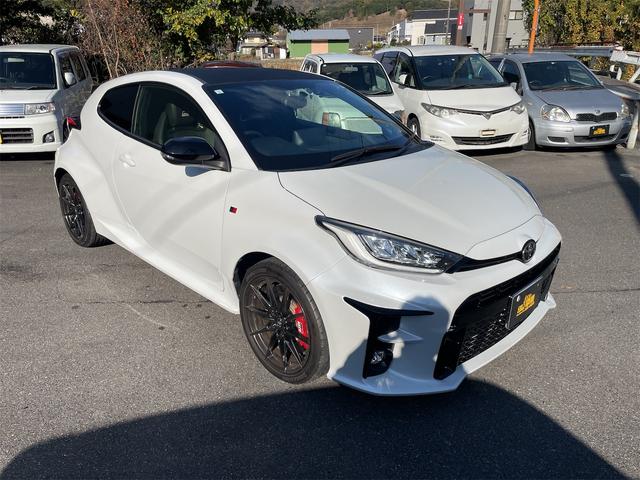 ＧＲヤリス ＲＺ　ハイパフォーマンス　ＲＺ　ハイパフォーマンス　ビルトインＥＴＣ　前後ドライブレコーダー　純正ナビ　禁煙車　ＧＲロゴキャリパー（6枚目）