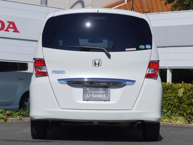 フリード Ｇジャストセレクション　ワンオーナー　ナビ　バックカメラ　ＥＴＣ　６人乗り　片側電動スライドドア　Ｂｌｕｅｔｏｏｔｈ　フルセグＴＶ　ミュージックラック　ＤＶＤ　ＨＩＤヘッドライト　スマートキー　横滑り防止装置　ドアバイザー（15枚目）