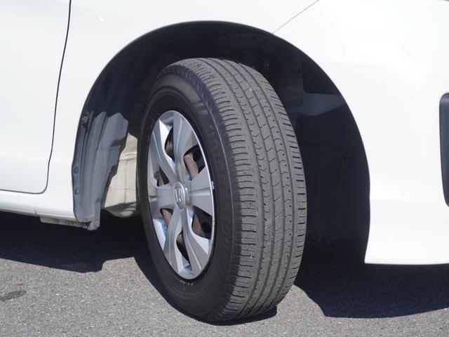 フリード Ｇジャストセレクション　ワンオーナー　ナビ　バックカメラ　ＥＴＣ　６人乗り　片側電動スライドドア　Ｂｌｕｅｔｏｏｔｈ　フルセグＴＶ　ミュージックラック　ＤＶＤ　ＨＩＤヘッドライト　スマートキー　横滑り防止装置　ドアバイザー（20枚目）