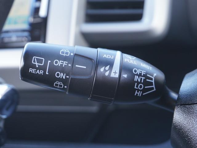 フリード Ｇジャストセレクション　ワンオーナー　ナビ　バックカメラ　ＥＴＣ　６人乗り　片側電動スライドドア　Ｂｌｕｅｔｏｏｔｈ　フルセグＴＶ　ミュージックラック　ＤＶＤ　ＨＩＤヘッドライト　スマートキー　横滑り防止装置　ドアバイザー（43枚目）