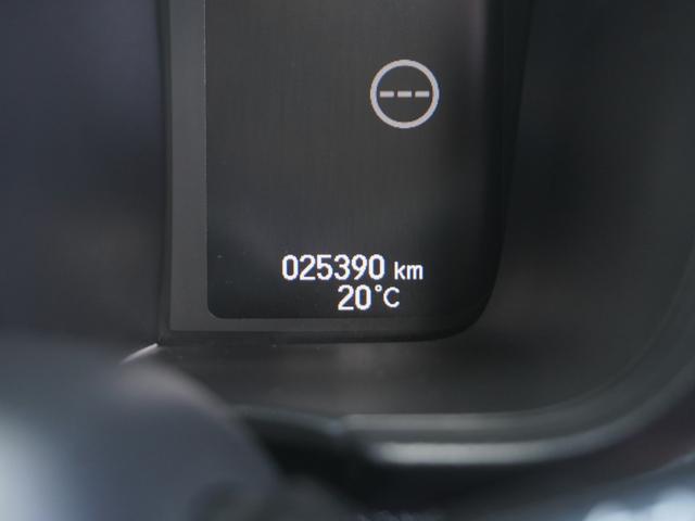 【メーター】メーターも見やすいレイアウトなので安心ドライブをサポートします