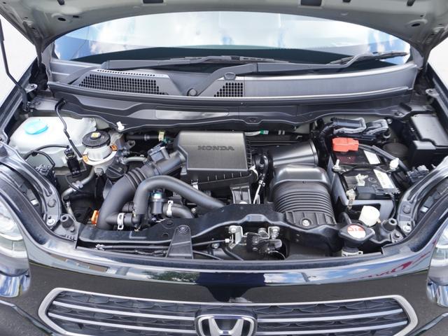 【エンジンルーム】エンジンルームもとても綺麗な状態です。ホンダカーズ総社では整備のスペシャリストがしっかり整備して納車いたします。ホンダカーズ総社は県内５店舗で皆様のご来店お待ちしております。