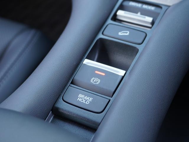 ZR-V Z ワンオーナー HondaCONNECTナビ 黒革シート BOSE 全方位カメラ ETC2.0 SOSボタン シートヒーター 障害物センサー パドルシフト ブラインドスポットモニター ワイヤレス充電器(74枚目)
