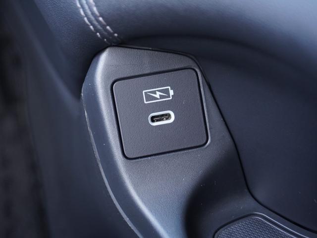 ZR-V Z ワンオーナー HondaCONNECTナビ 黒革シート BOSE 全方位カメラ ETC2.0 SOSボタン シートヒーター 障害物センサー パドルシフト ブラインドスポットモニター ワイヤレス充電器(76枚目)