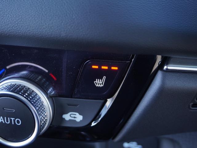 ヴェゼル ｅ：ＨＥＶＺ　ワンオーナー　禁煙車　９インチＨｏｎｄａＣＯＮＮＥＣＴナビ　バックカメラ　ＥＴＣ２．０　障害物センサー　シートヒーター　アダプティブクルーズコントロール　減速セレクター　ワイヤレス充電器　ＴＶ　ＬＤＡ（10枚目）