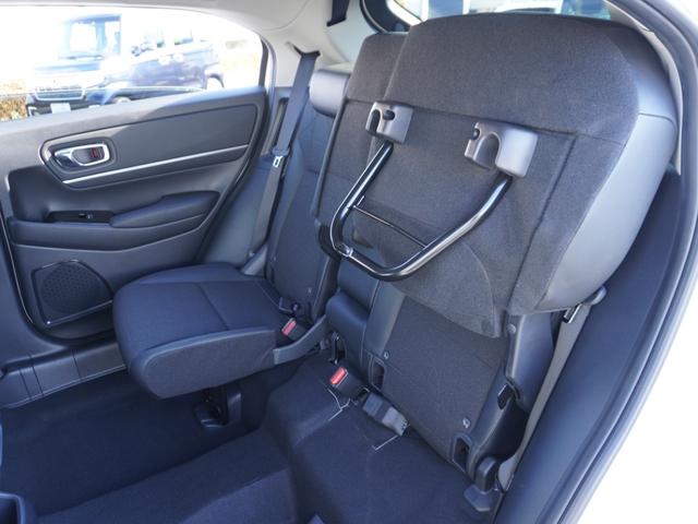 ヴェゼル ｅ：ＨＥＶＺ　ワンオーナー　禁煙車　９インチＨｏｎｄａＣＯＮＮＥＣＴナビ　バックカメラ　ＥＴＣ２．０　障害物センサー　シートヒーター　アダプティブクルーズコントロール　減速セレクター　ワイヤレス充電器　ＴＶ　ＬＤＡ（34枚目）
