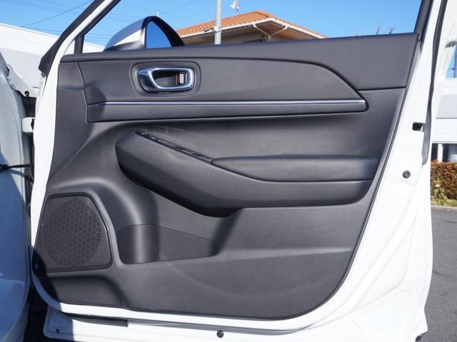 ヴェゼル ｅ：ＨＥＶＺ　ワンオーナー　禁煙車　９インチＨｏｎｄａＣＯＮＮＥＣＴナビ　バックカメラ　ＥＴＣ２．０　障害物センサー　シートヒーター　アダプティブクルーズコントロール　減速セレクター　ワイヤレス充電器　ＴＶ　ＬＤＡ（79枚目）