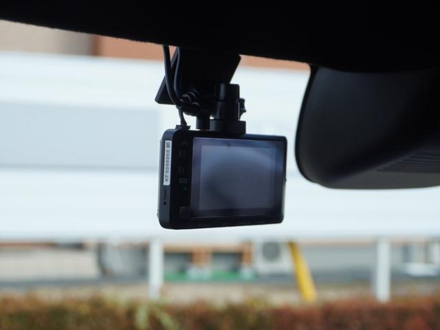 Ｎ－ＢＯＸカスタム ベースグレード　ワンオーナー　禁煙車　８インチディスプレイオーディオ　前後ドラレコ　バックカメラ　前後コーナーセンサ　シートヒーター　ＥＴＣ　アダプティブクルーズコントロール　片側電動スライドドア　ＬＥＤヘッドライト（7枚目）