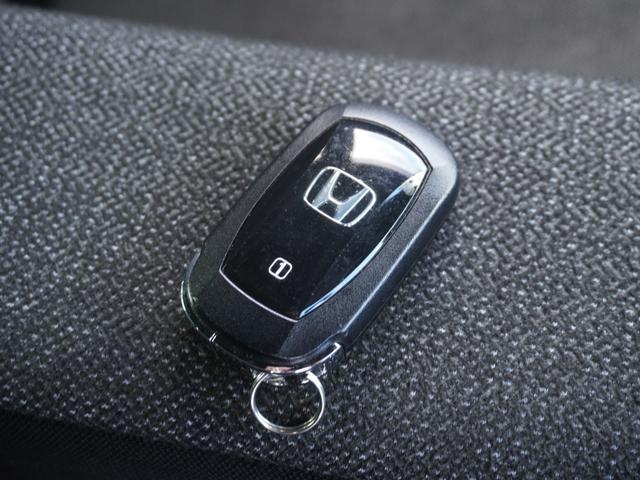 Ｎ－ＢＯＸカスタム ベースグレード　ワンオーナー　禁煙車　８インチディスプレイオーディオ　前後ドラレコ　バックカメラ　前後コーナーセンサ　シートヒーター　ＥＴＣ　アダプティブクルーズコントロール　片側電動スライドドア　ＬＥＤヘッドライト（29枚目）