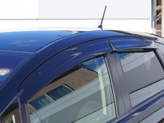 フィットハイブリッド Ｌパッケージ　ワンオーナー　禁煙車　衝突被害軽減ブレーキ　ホンダ純正ナビ　バックカメラ　ＥＴＣ　クルーズコントロール　フルセグＴＶ　スマートキー　プッシュスタート　ＬＥＤヘッドライト　横滑り防止装置　定期点検記録簿（20枚目）