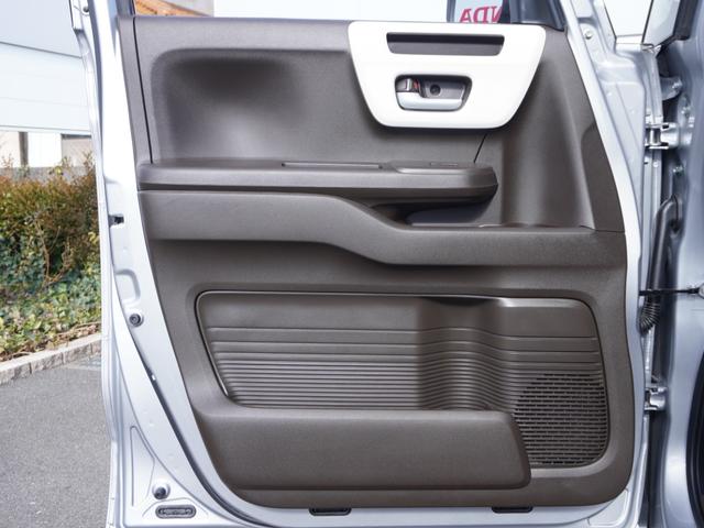 �y�L���C�ȃh�A������z�h�A�̓�����ɂ̓^�o�R�̃R�Q�ՁA�ڗ������L�Y��V�~�ȂǂȂ��Y��ł��B���߂��̃z���_�J�[�Y���Ђ܂ł��z�����������B