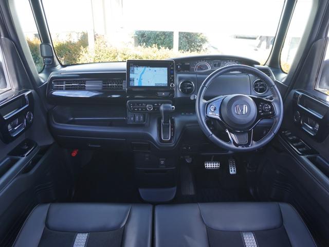 Ｎ－ＢＯＸカスタム Ｌターボ　ワンオーナー　禁煙車　８インチインターナビ　ドラレコ　バックカメラ　シートヒーター　障害物センサ　パドルシフト　アダプティブクルーズコントロール　ＴＶ　Ｂｌｕｅｔｏｏｔｈ　１５インチ純正アルミホイール（4枚目）