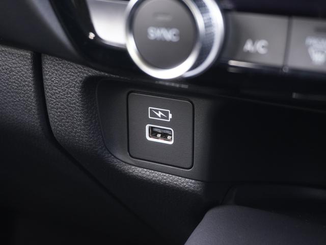ヴェゼル ｅ：ＨＥＶＺ　ワンオーナー　禁煙　ＨｏｎｄａＣＯＮＮＥＣＴディスプレー　前後ドラレコ　バックカメラ　ＥＴＣ２．０　ブラインドスポットモニター　アダプティブクルーズコントロール　シートヒーター　ステアリングヒーター（67枚目）