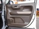 【キレイなドア内張り】ドアの内張りにはタバコのコゲ跡、目立ったキズやシミなどなく綺麗です。お近くのホンダカーズ総社までお越しください。