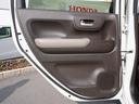 【キレイなドア内張り】ドアの内張りにはタバコのコゲ跡、目立ったキズやシミなどなく綺麗です。お近くのホンダカーズ総社までお越しください。