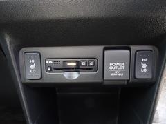 前席シートヒーターとＥＴＣ車載器を標準装備 5