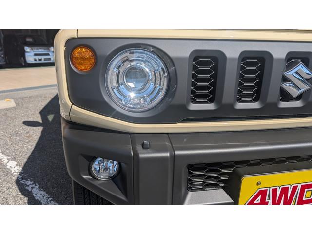 ジムニー XC 4WD XCターボ 登録届出済み未使用車 ディアルブレーキサポート ブレーキホールド LEDヘッドランプ シートヒーター 本革巻きステアリング プッシュスタート スマートキー 16インチアルミホイル付(15枚目)