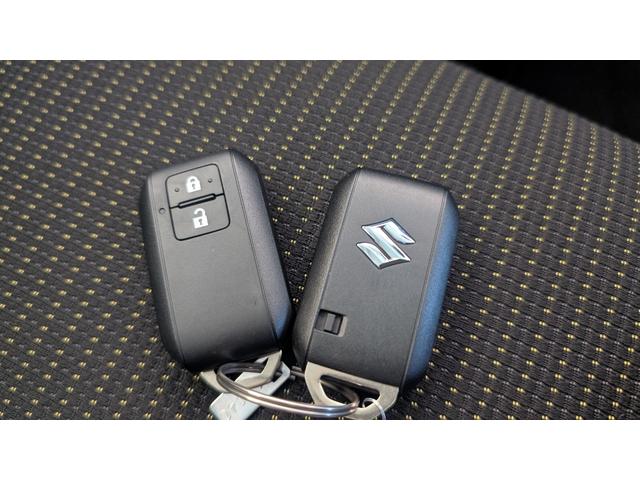 ジムニー XC 4WD XCターボ 登録届出済み未使用車 ディアルブレーキサポート ブレーキホールド LEDヘッドランプ シートヒーター 本革巻きステアリング プッシュスタート スマートキー 16インチアルミホイル付(44枚目)