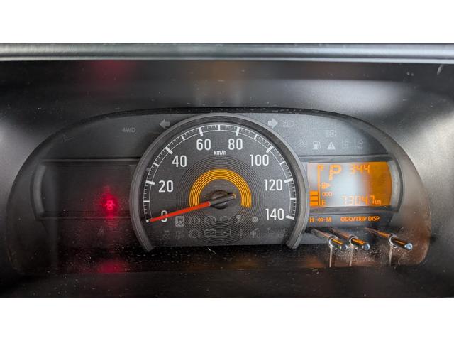 ハイゼットカーゴ クルーズ　４ＷＤ　カーナビ　衝突軽減ブレーキ　オートハイビーム　横滑り防止装置　オーバーヘッドシェルフ　電動格納ミラー　キーレスエントリー　パワーウインド　アイドリングストップ　ライトレベリング付き（24枚目）