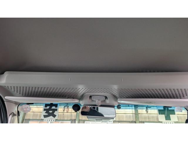 ハイゼットカーゴ クルーズ　４ＷＤ　カーナビ　衝突軽減ブレーキ　オートハイビーム　横滑り防止装置　オーバーヘッドシェルフ　電動格納ミラー　キーレスエントリー　パワーウインド　アイドリングストップ　ライトレベリング付き（38枚目）