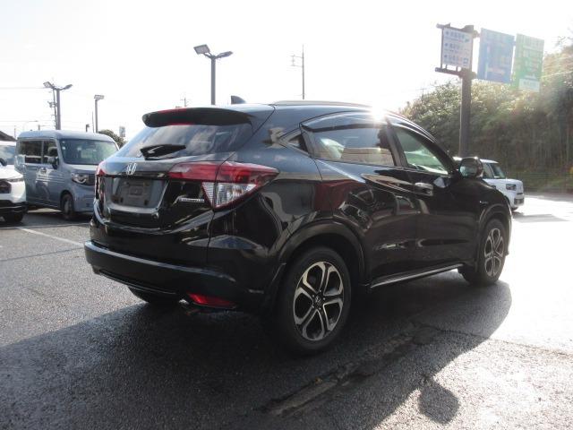 ヴェゼル ハイブリッドZ・ホンダセンシング ギャザズナビ リアカメラ シートヒーター ETC(6枚目)