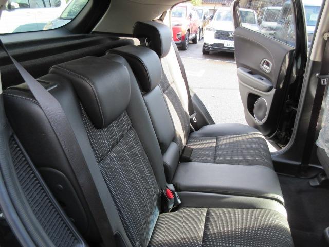 ヴェゼル ハイブリッドZ・ホンダセンシング ギャザズナビ リアカメラ シートヒーター ETC(11枚目)